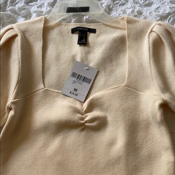 Top - Picture 5 of 8